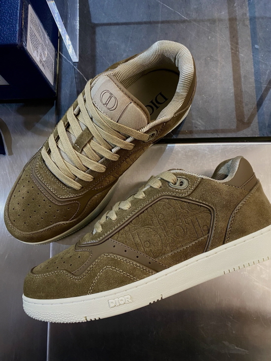 00img_004.jpg