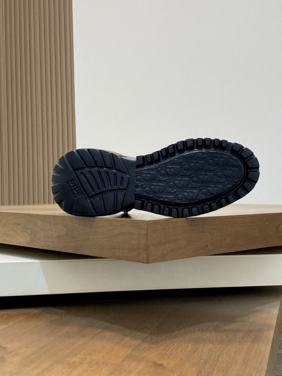 00img_009.jpg
