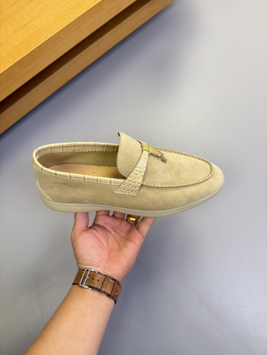00img_004.jpg
